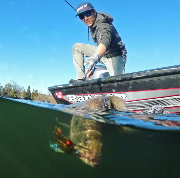 Best big fish lake right now! Cranking cold water! Gville red lipless fest!  – BassBlaster