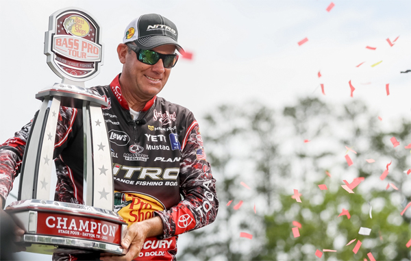 Bass Tournaments – How to Win Them with Bass Angler Kevin VanDam
