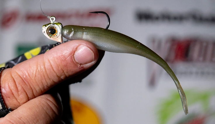 The best way to rig a soft plastic jerk bait. This one is from