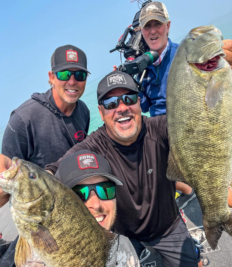3 Qs with Zona, New Minn Kota troller deets, Fish the afternoon! –  BassBlaster