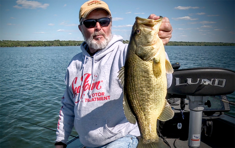 Hunt for Shallow Bass at Any Time of Year by Jimmy Houston